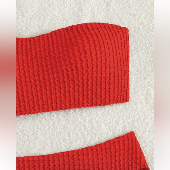 Red Textured Bikini Set - Picture 4 of 10